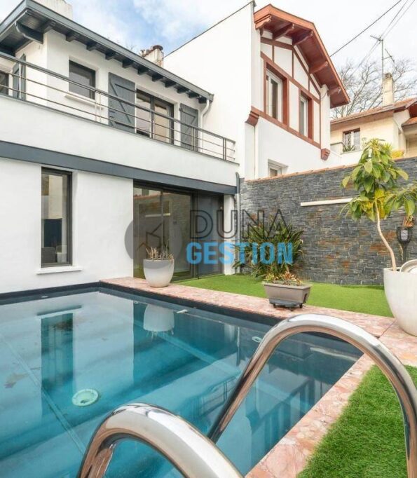 9c263d70-c52a-4632-8e95-7c1d408a6887